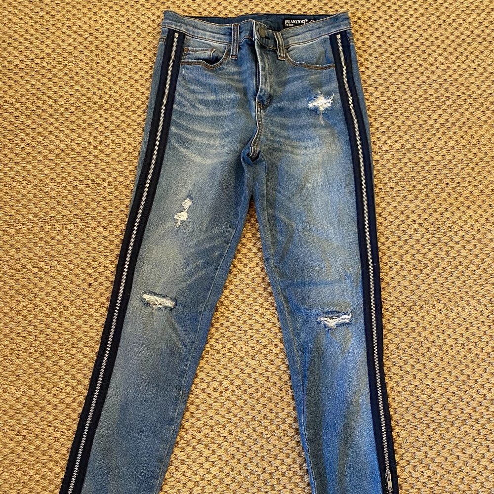 Blank NYC THE BOND Side Zipper Stripe Distressed Skinny Jeans